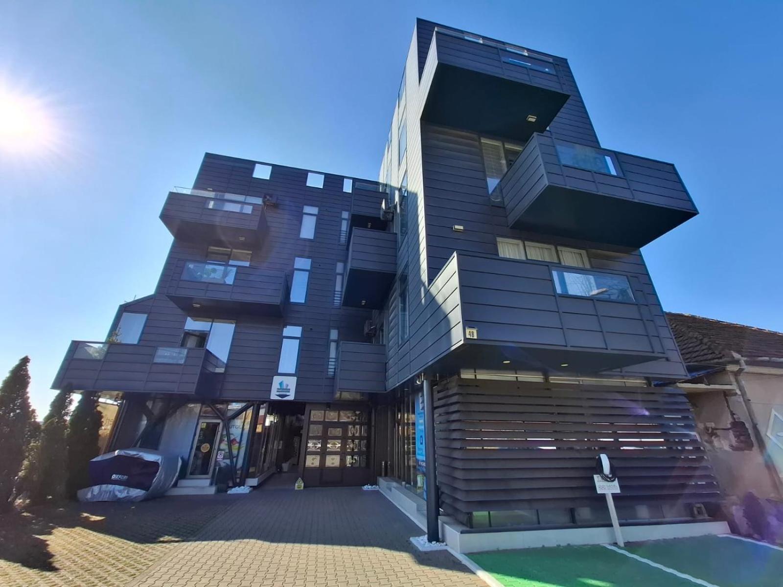 Apartments Steel Residence- Tesla Drive Experience Timişoara Exterior foto